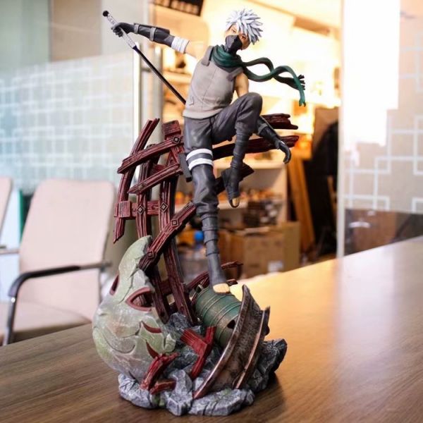 Hatake Kakashi anime figure